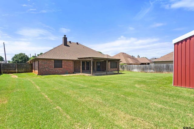902 Bobwhite Ln, Whitehouse, TX 75791