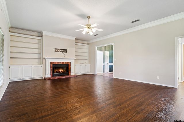 902 Bobwhite Ln, Whitehouse, TX 75791