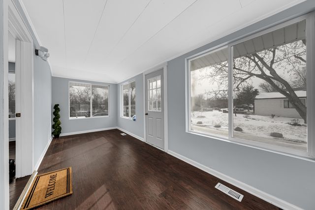 38717 N Lake Street, Antioch, IL 60002