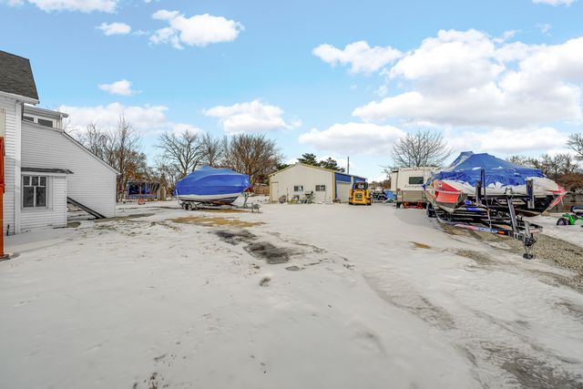 38717 N Lake Street, Antioch, IL 60002