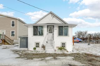 38717 N Lake Street, Antioch, IL 60002