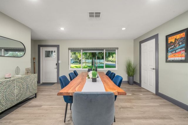 1622 W Dinner Lake Drive, Sebring, FL 33870