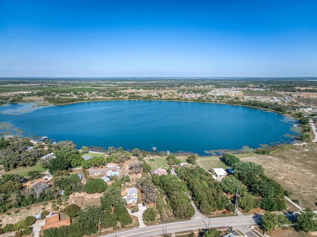 1622 W Dinner Lake Drive, Sebring, FL 33870