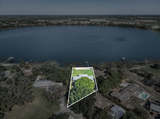 1622 W Dinner Lake Drive, Sebring, FL 33870
