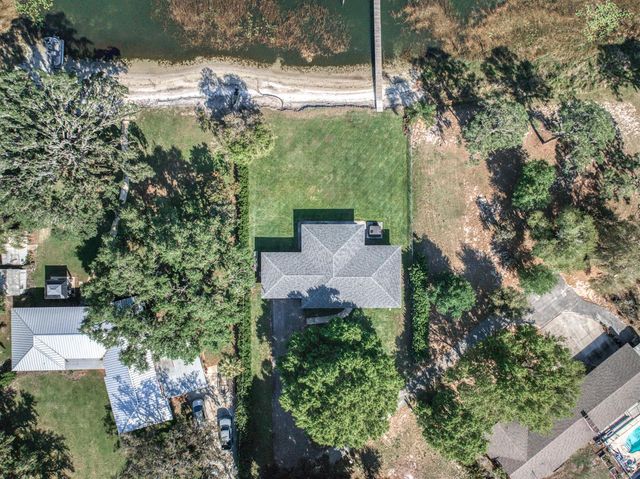 1622 W Dinner Lake Drive, Sebring, FL 33870