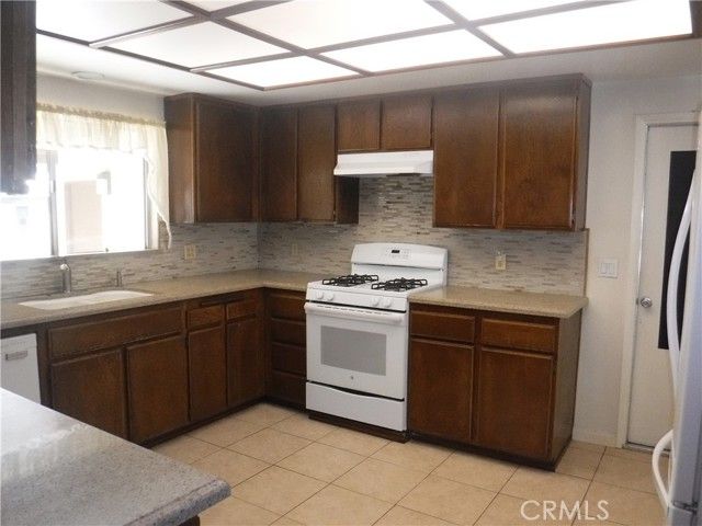 702 W Carroll, Glendora, CA 91741