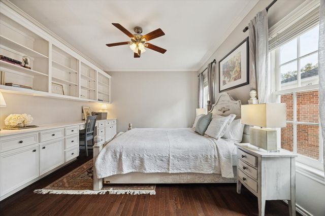 6429 Rutgers Avenue, West University Place, TX 77005