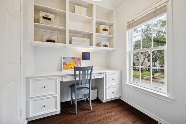 6429 Rutgers Avenue, West University Place, TX 77005