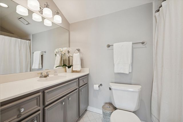 6429 Rutgers Avenue, West University Place, TX 77005