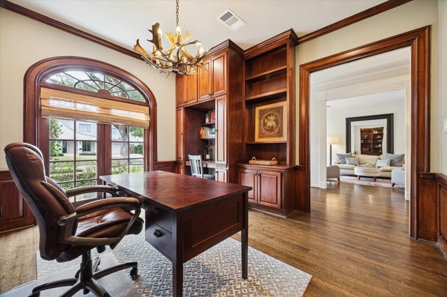 6429 Rutgers Avenue, West University Place, TX 77005