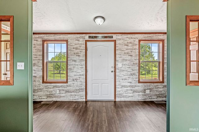 5428 S 525 W, Williamsport, IN 47993