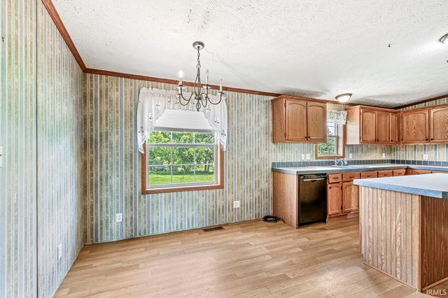 5428 S 525 W, Williamsport, IN 47993