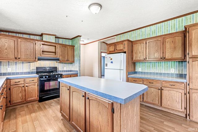 5428 S 525 W, Williamsport, IN 47993