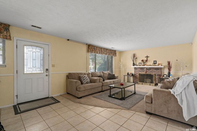 209 W 205 N, Orem, UT 84057