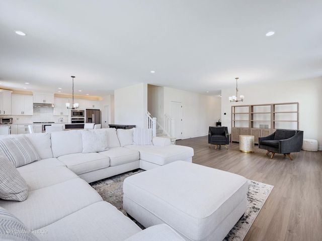 3550 Doral Drive, Elgin, IL 60124