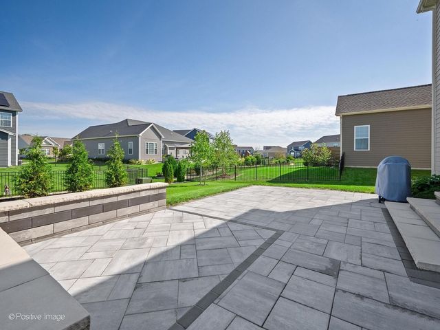 3550 Doral Drive, Elgin, IL 60124