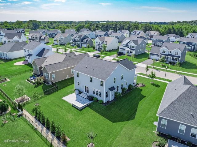 3550 Doral Drive, Elgin, IL 60124
