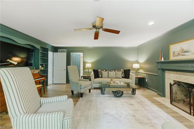 4 Majesties MEWS, Williamsburg, VA 23185