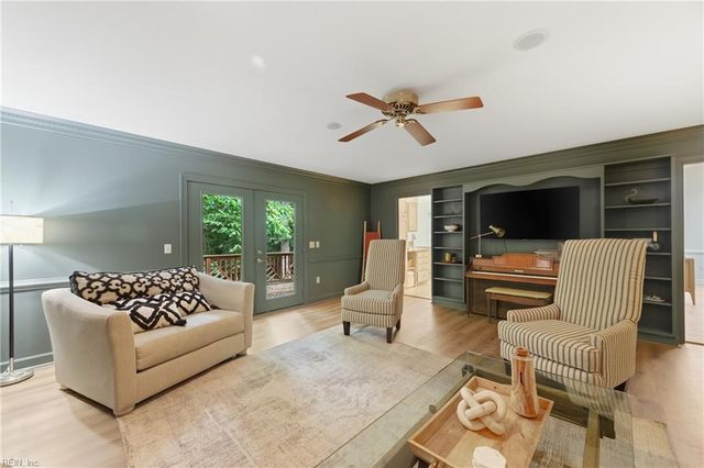 4 Majesties MEWS, Williamsburg, VA 23185