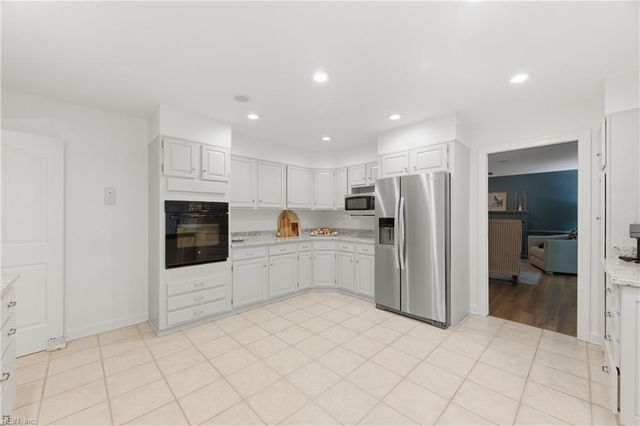 4 Majesties MEWS, Williamsburg, VA 23185