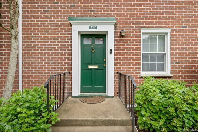 7 Fieldstone Drive 117, Hartsdale, NY 10530