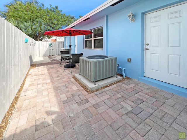 2695 SE 1st Ct 3, Pompano Beach, FL 33062