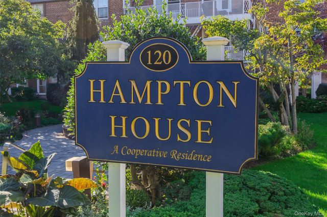 120 Morris Avenue B5, Rockville Centre, NY 11570