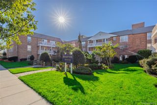 120 Morris Avenue B5, Rockville Centre, NY 11570