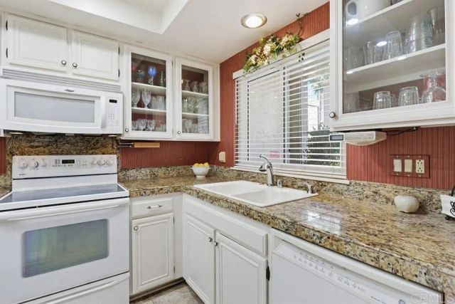 23653 Country Villa Road, Ramona, CA 92065