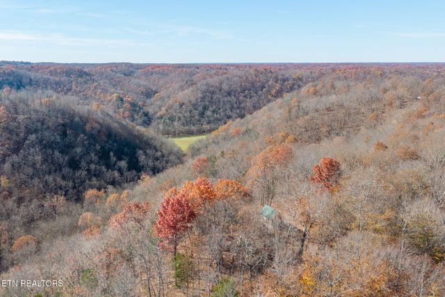 2489 AC Red Bud Ln, Hilham, TN 38568