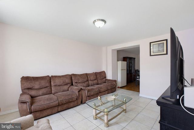 7404 TORRESDALE AVE, Philadelphia, PA 19136