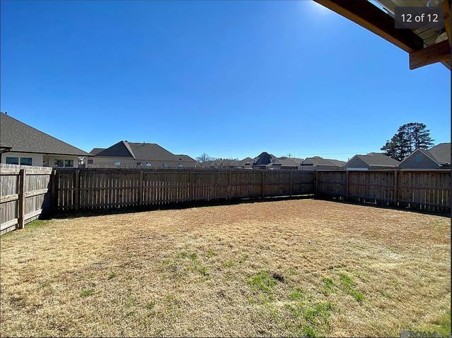 1343 Gentle Wind Dr, Baton Rouge, LA 70820