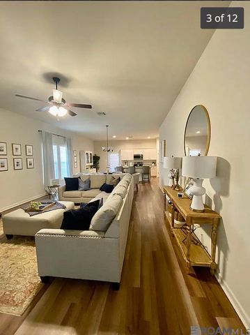 1343 Gentle Wind Dr, Baton Rouge, LA 70820