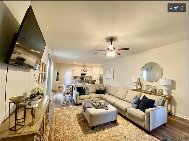 1343 Gentle Wind Dr, Baton Rouge, LA 70820