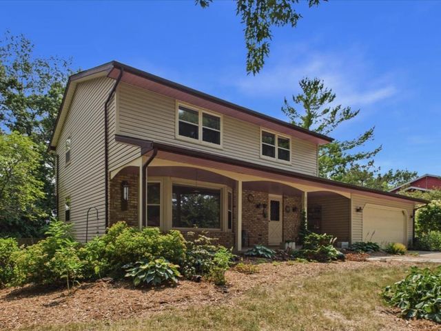 6909 Colony Drive, Madison, WI 53717