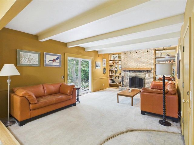 6909 Colony Drive, Madison, WI 53717