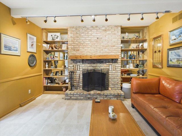 6909 Colony Drive, Madison, WI 53717