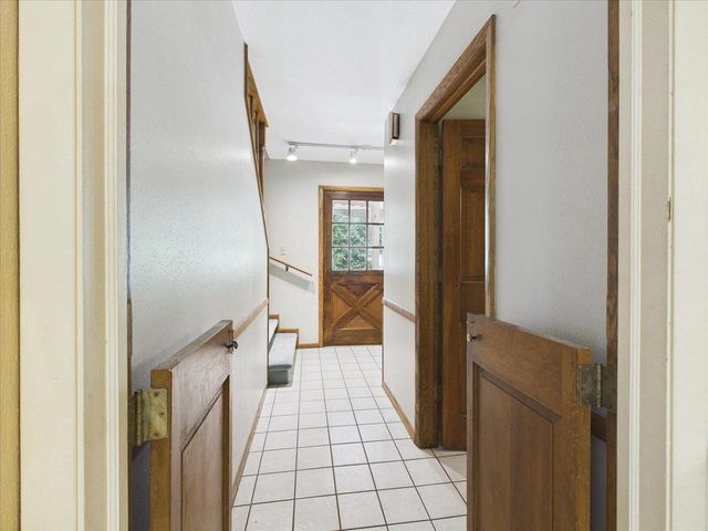 6909 Colony Drive, Madison, WI 53717
