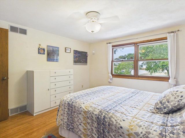 6909 Colony Drive, Madison, WI 53717