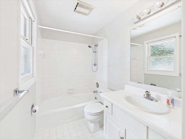 6909 Colony Drive, Madison, WI 53717