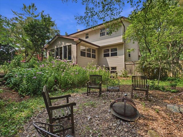 6909 Colony Drive, Madison, WI 53717