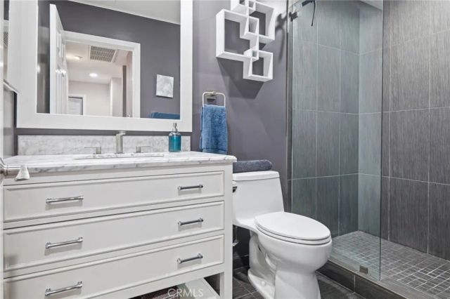 15735 Nordhoff Street 11, North Hills, CA 91343