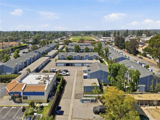 15735 Nordhoff Street 11, North Hills, CA 91343