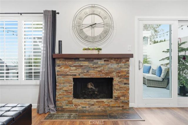 15735 Nordhoff Street 11, North Hills, CA 91343