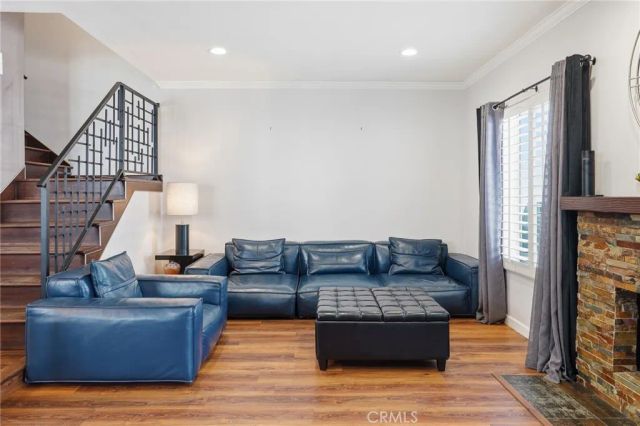 15735 Nordhoff Street 11, North Hills, CA 91343