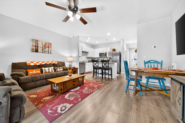 172 Cecil Rd, Lebanon, TN 37087