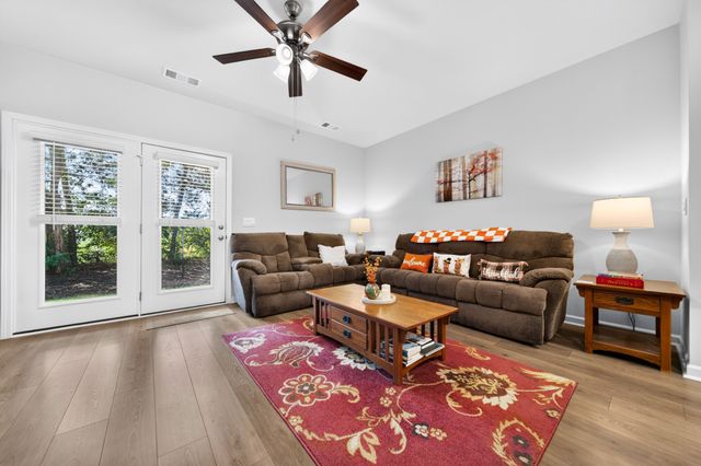 172 Cecil Rd, Lebanon, TN 37087