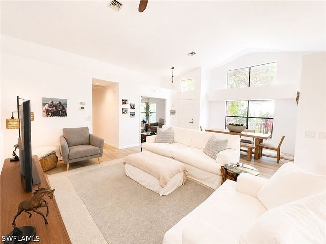 27123 Kindlewood LN, Bonita Springs, FL 34134
