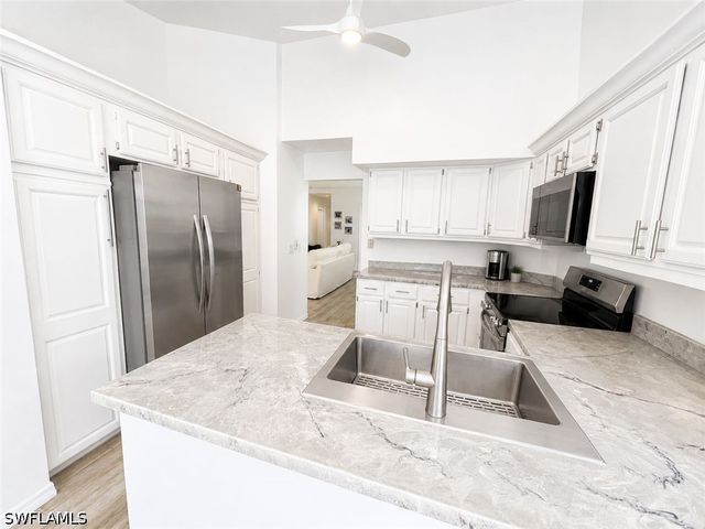 27123 Kindlewood LN, Bonita Springs, FL 34134