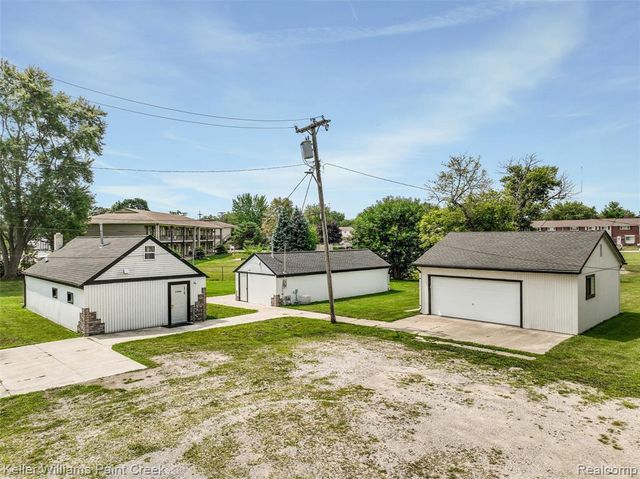 23880 Shook Road, Clinton Township, MI 48035